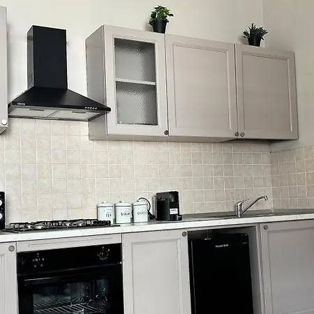 Minimetro - Metro Entrance To Historic Center & Free Parking Apartment Perugia